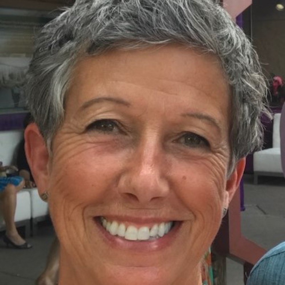 Meet your Posher, Denise